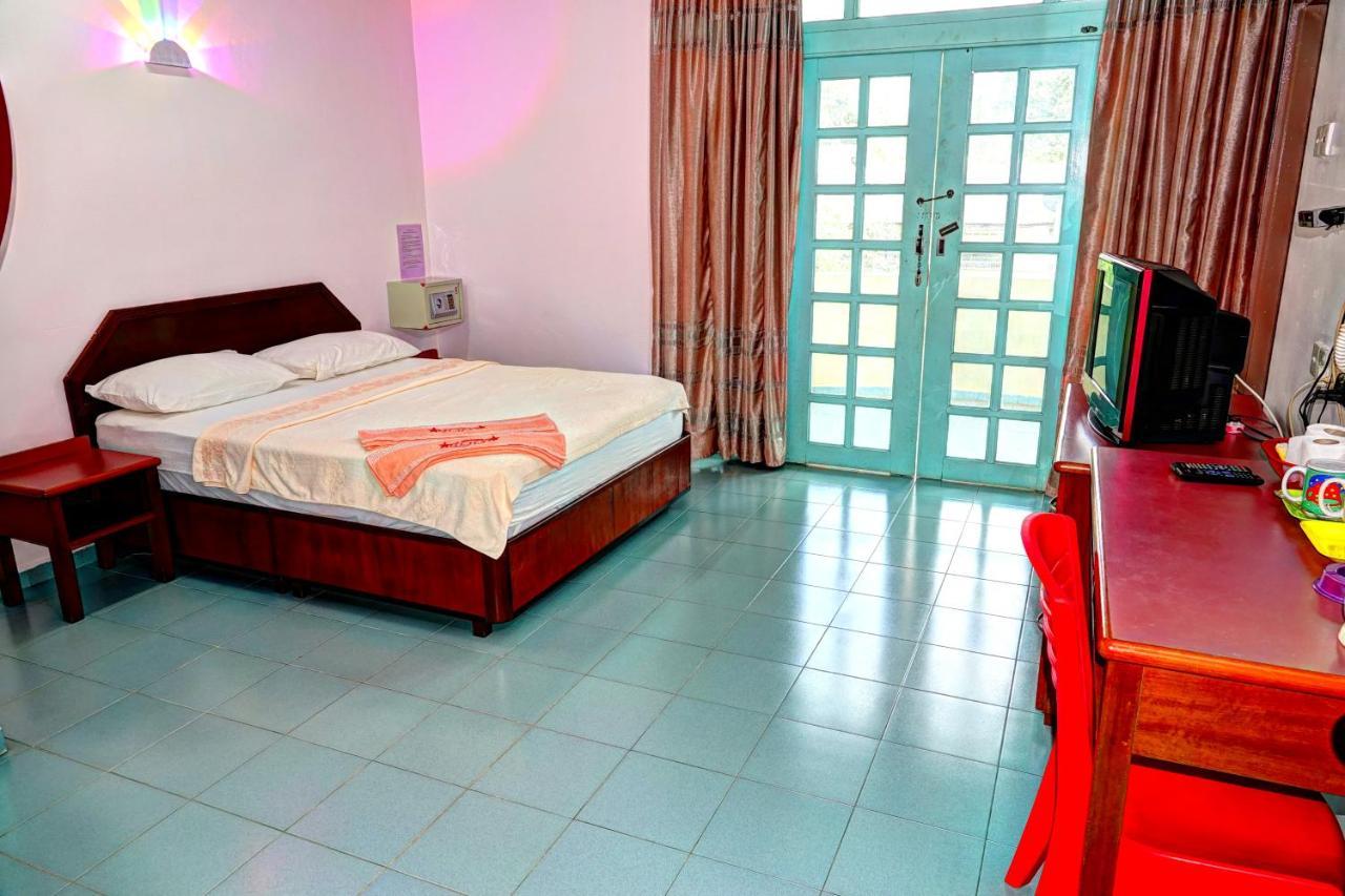 The Room Concept Homestay กัวห์ ภายนอก รูปภาพ
