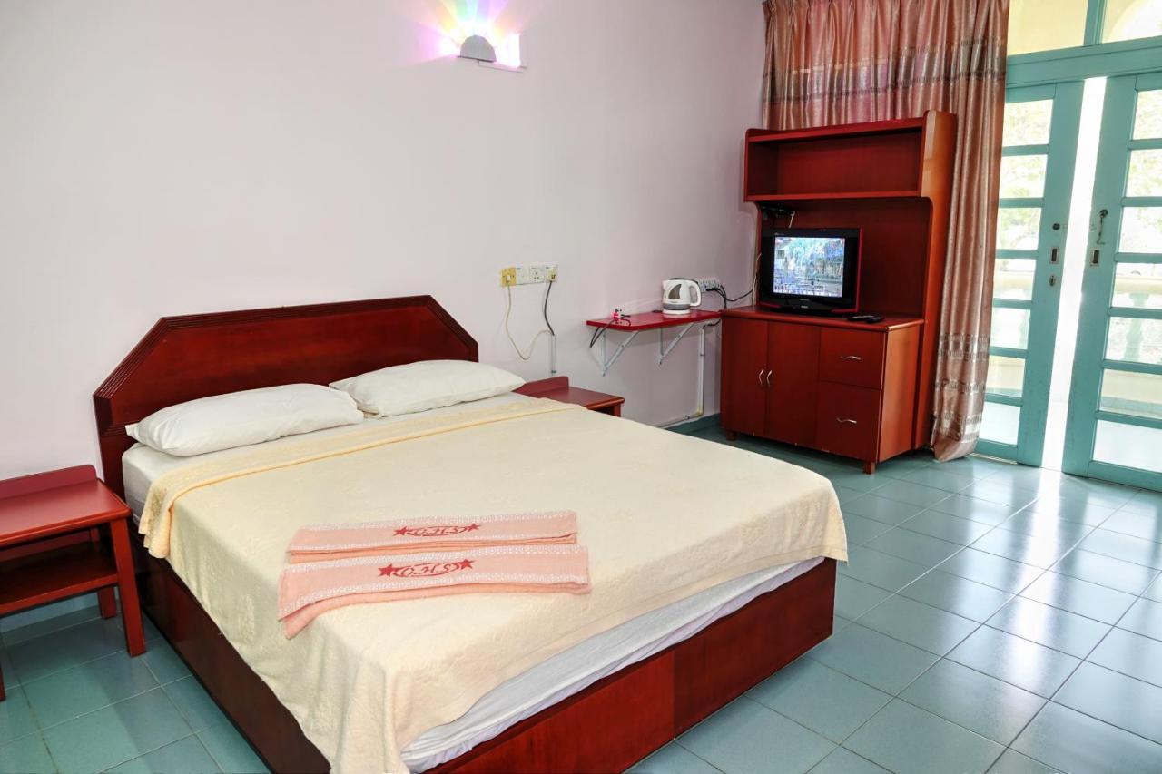 The Room Concept Homestay กัวห์ ภายนอก รูปภาพ