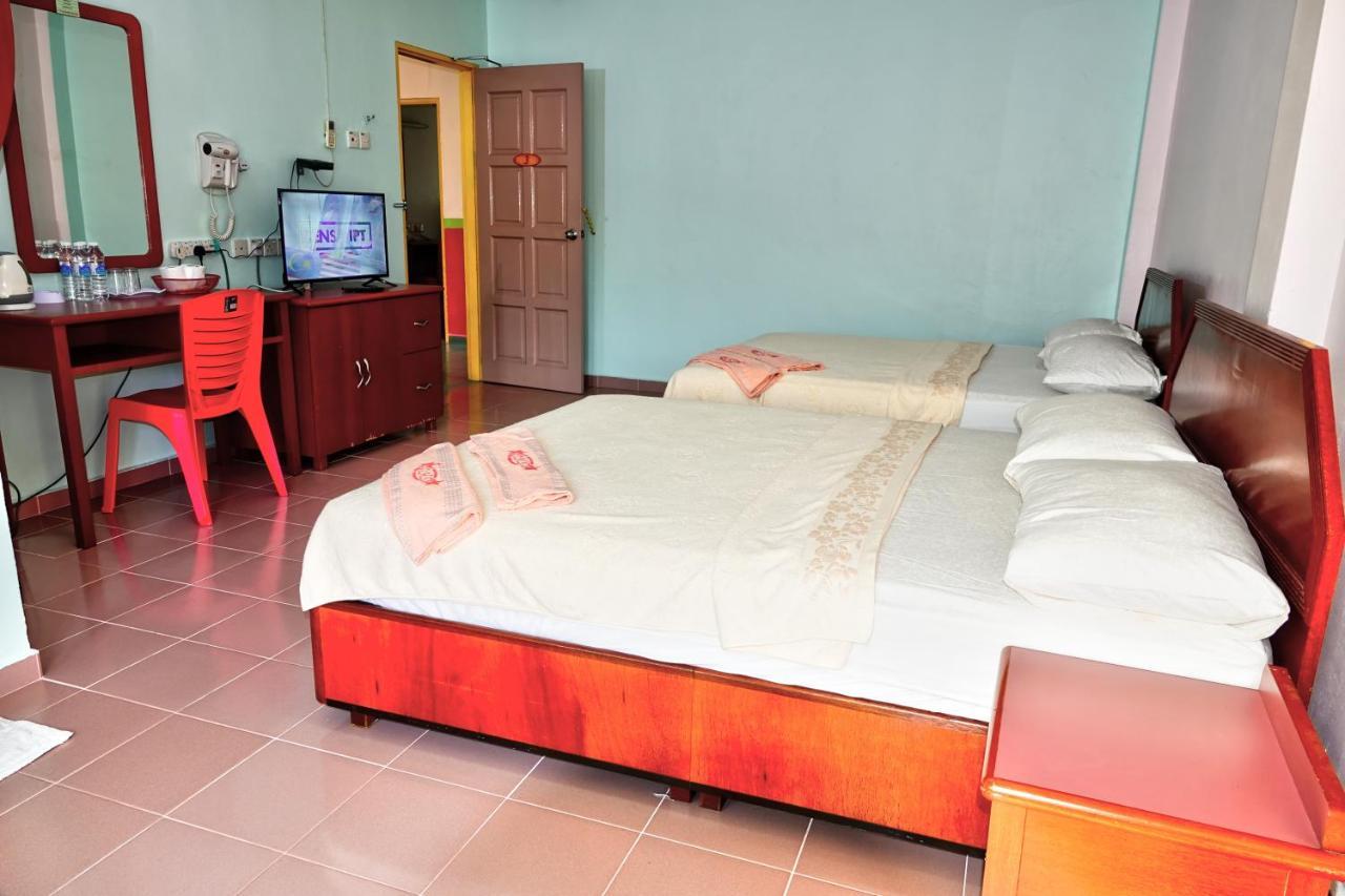The Room Concept Homestay กัวห์ ภายนอก รูปภาพ