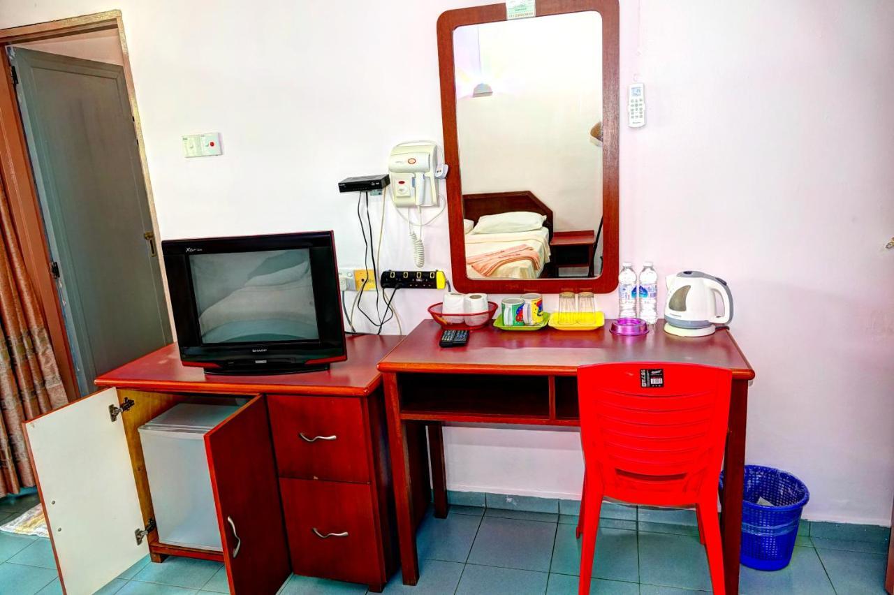 The Room Concept Homestay กัวห์ ภายนอก รูปภาพ