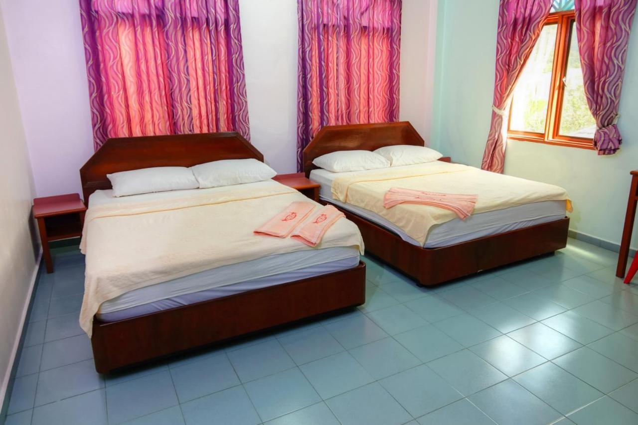 The Room Concept Homestay กัวห์ ภายนอก รูปภาพ
